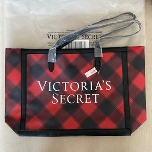 Victoria’s Secret Weekender Tote Bag 2021 Black & Red